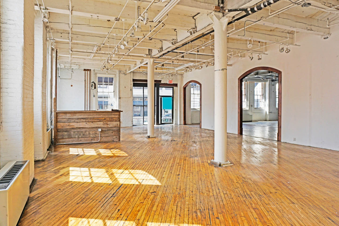 how-to-monetize-your-empty-retail-space-storefront