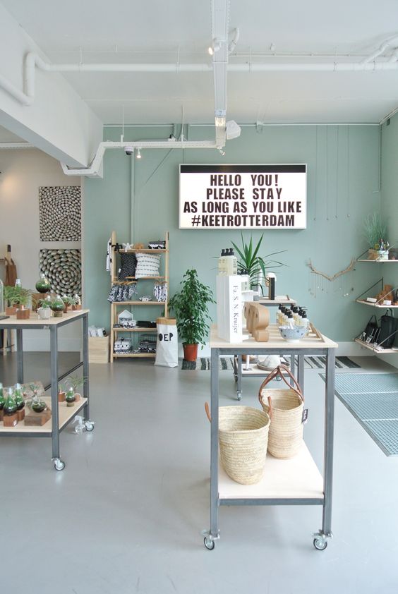 Bright Contemporary Pop Up Retail Space